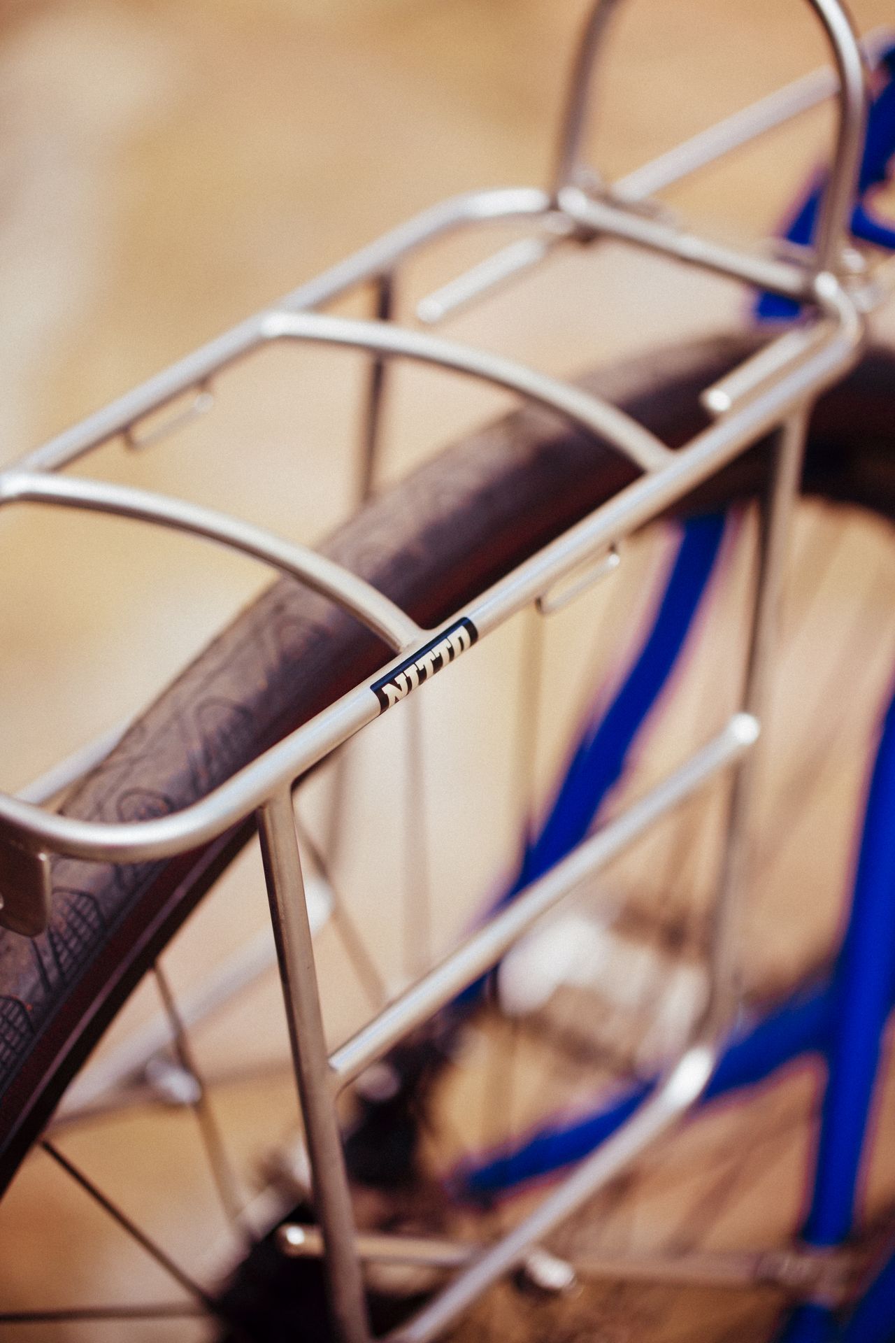 Magasin de cycles et atelier de réparation velo et montage vélo à la carte à Paris 13eme spécialisé dans le gravel et le voyage. montage de pieces nitto