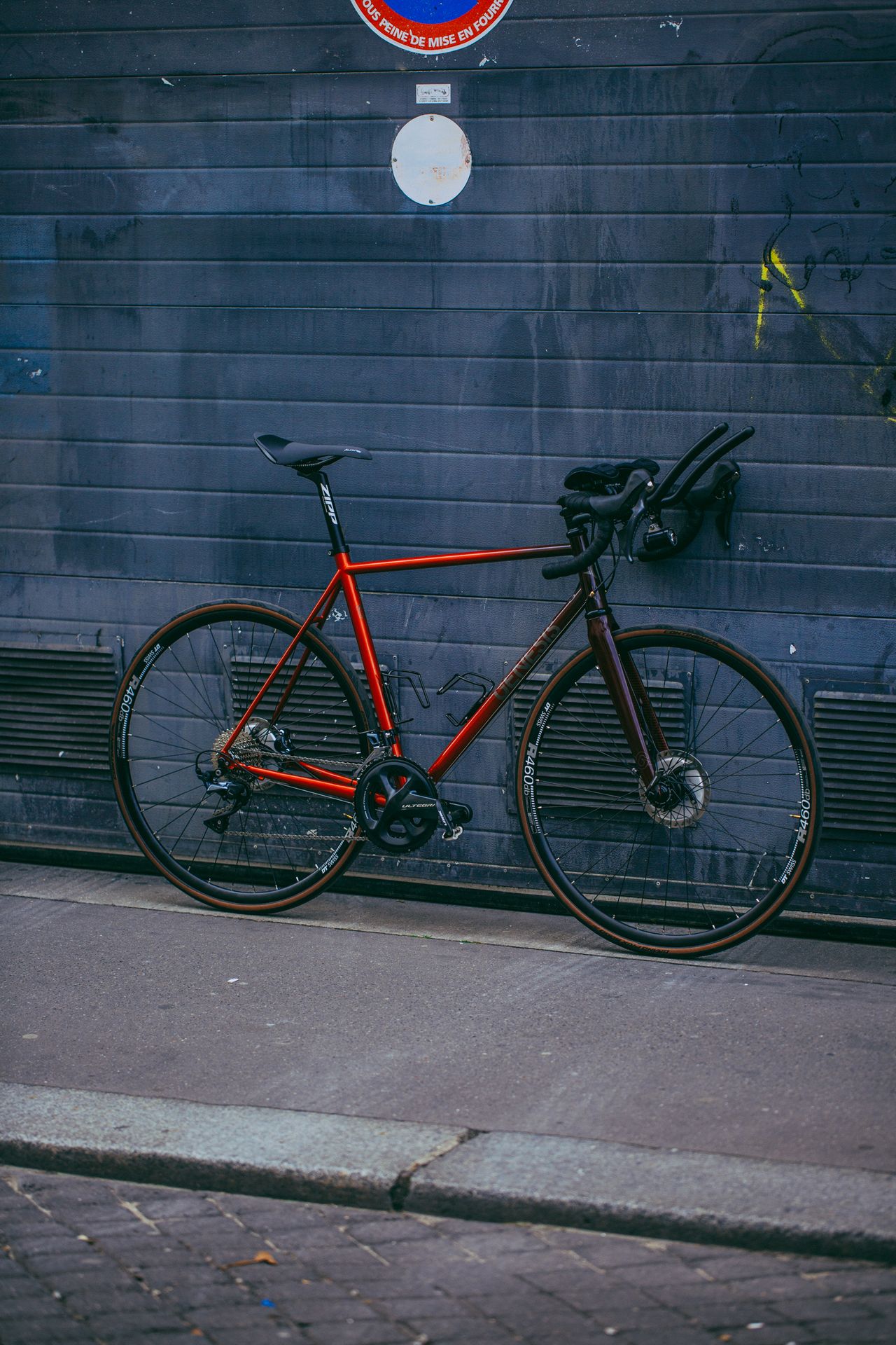 Magasin de cycles et atelier de réparation et montage vélo à la carte à Paris 13eme spécialisé dans le gravel et le voyage. Vélo d'ultra distance, de bike packing, de voyage à vélo