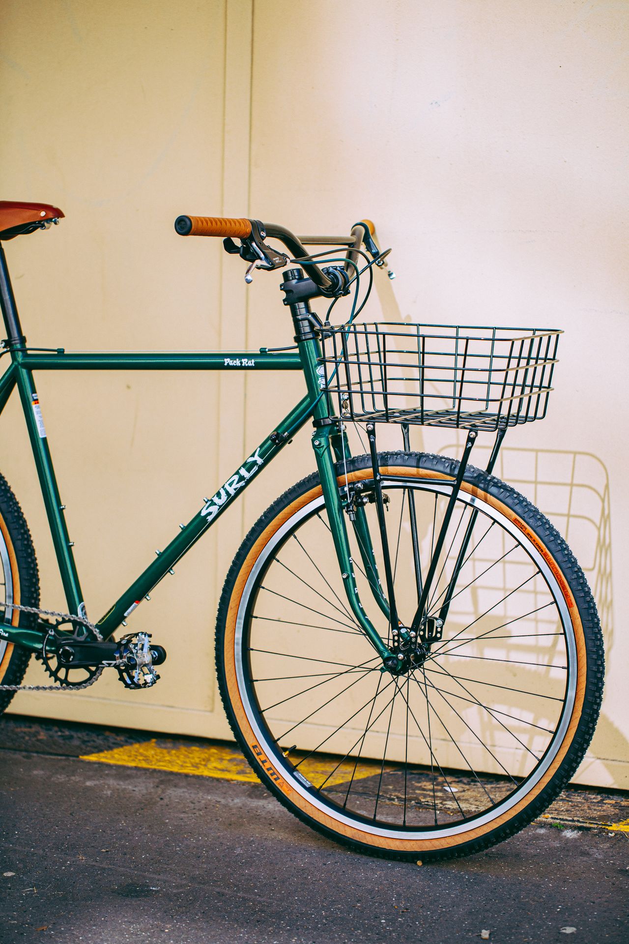 Montage à la carte de vélo à paris 13 grand choix d'accessoires, de porte-bagages, de racks