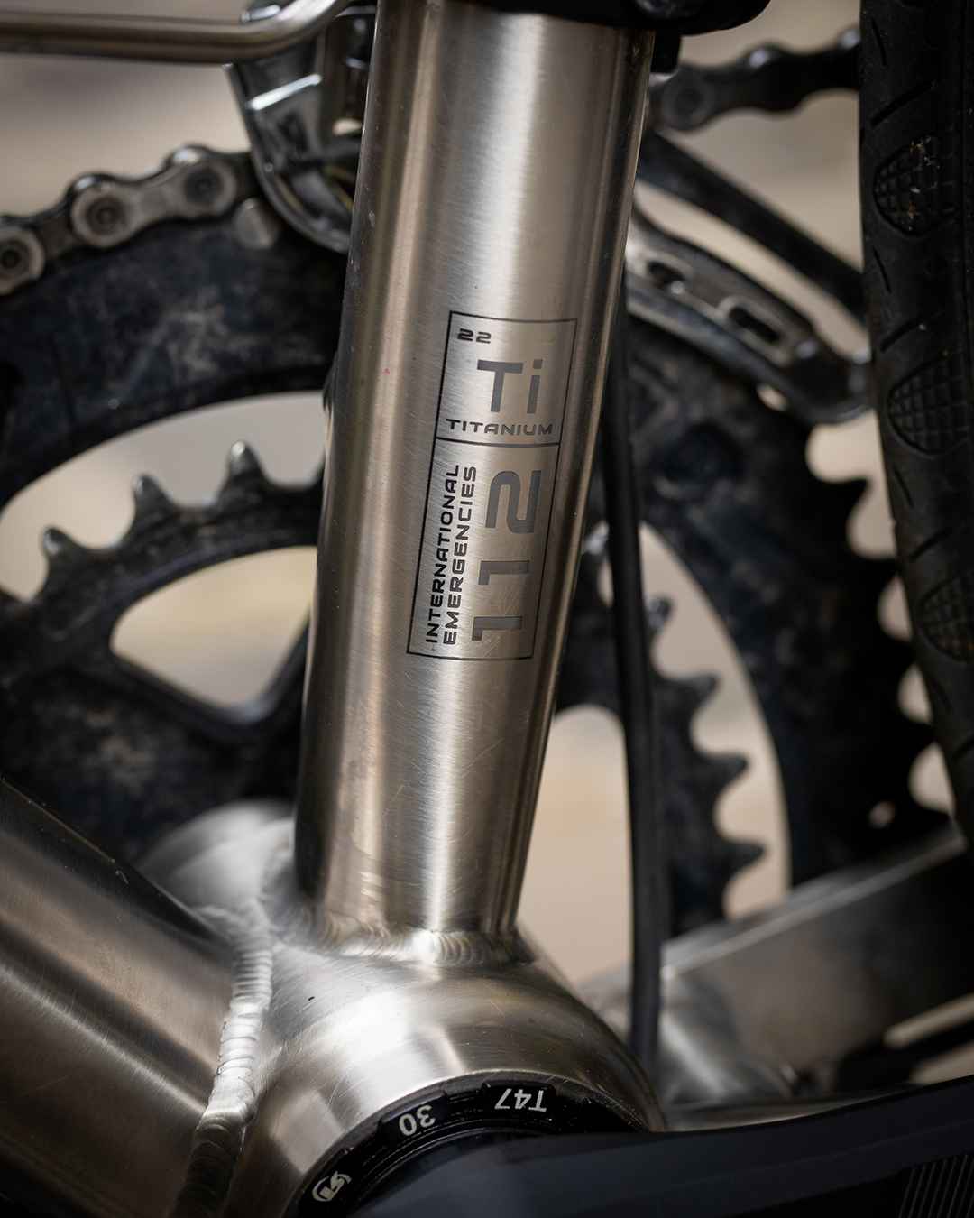 Cycles Treize, l'atelier de vélo parisien spécialisé dans le montage de vélo titane, changement de roulement ou de boitier T47